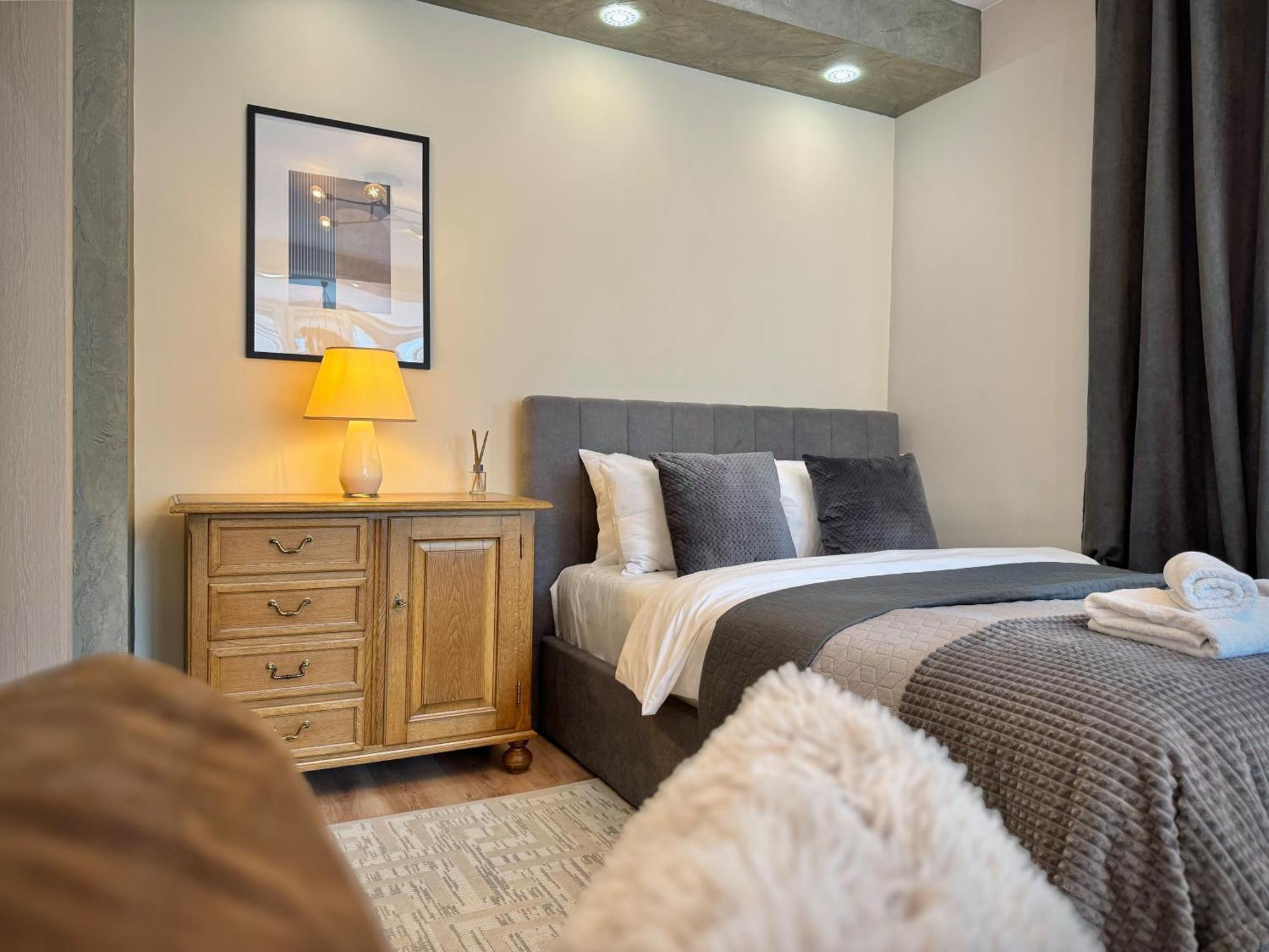 Top Centre 2Bed Apartment For 5 Guests 2 Minutes From High Street Plovdiv Exterior foto